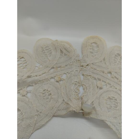 Vintage Round Battenburg Lace Insert - Yellowed from Age - 13" x 12" - Picture 4 of 5